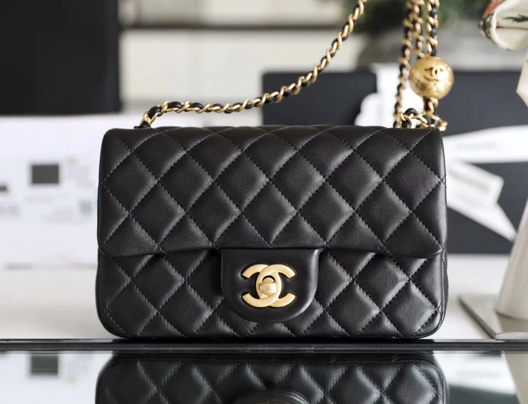 Chanel Classic Flap Evolved Large Mini CF Style Gold Ball Flap Lambskin Bag 13x20x7 cm - description_image3