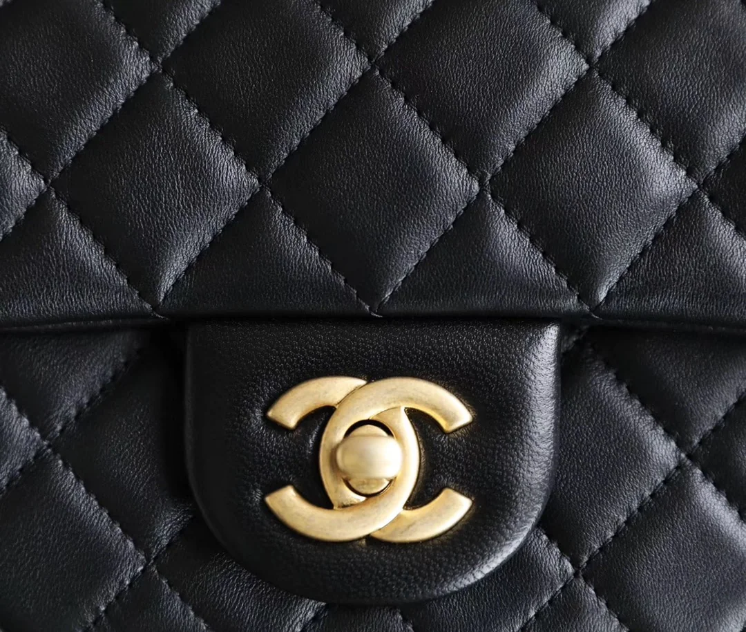 Chanel Classic Flap Mini Square Metal Ball Flap Bag 13x18x7 cm - description_image3