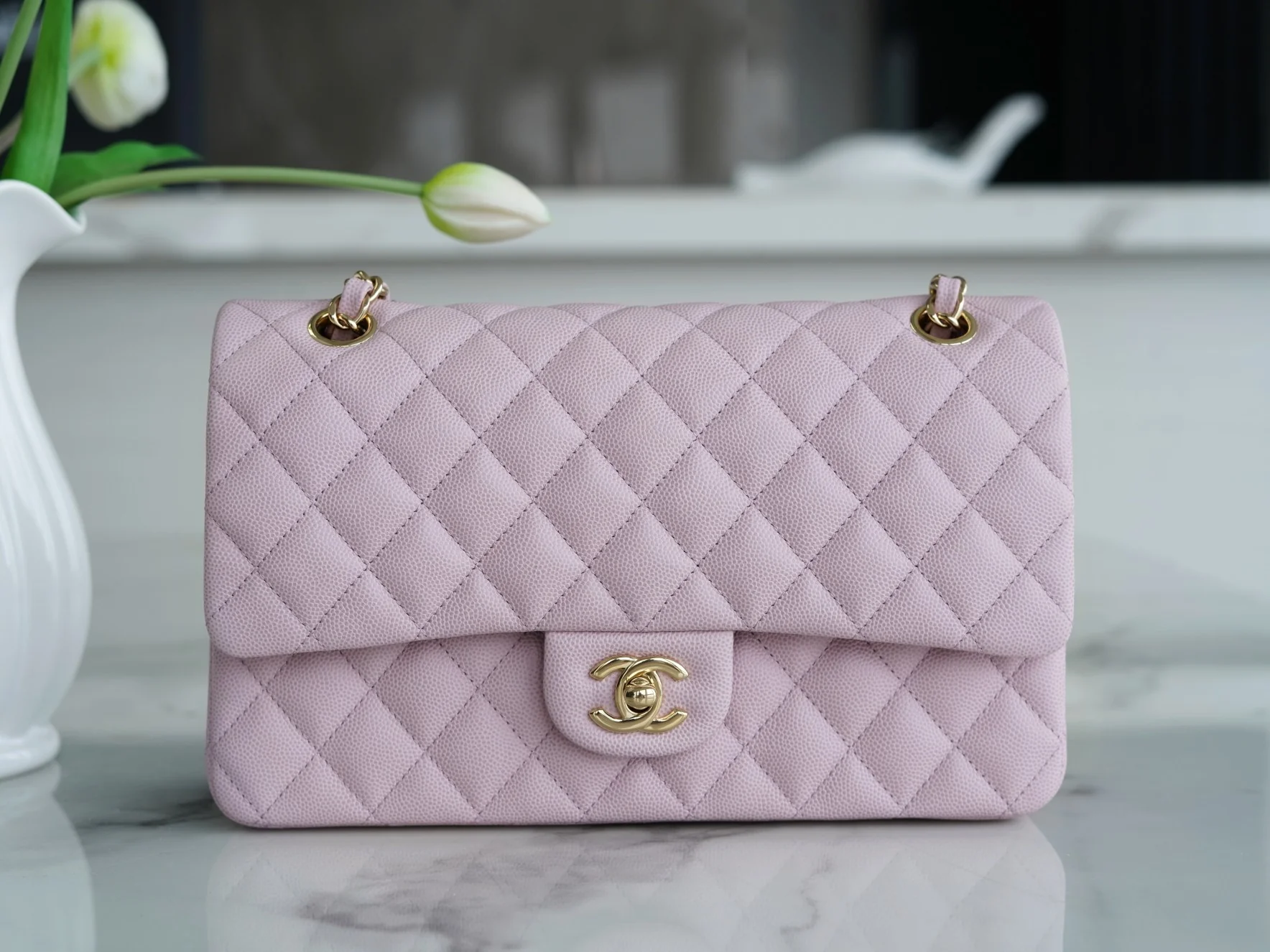Chanel Classic Flap 25cm - description_image1