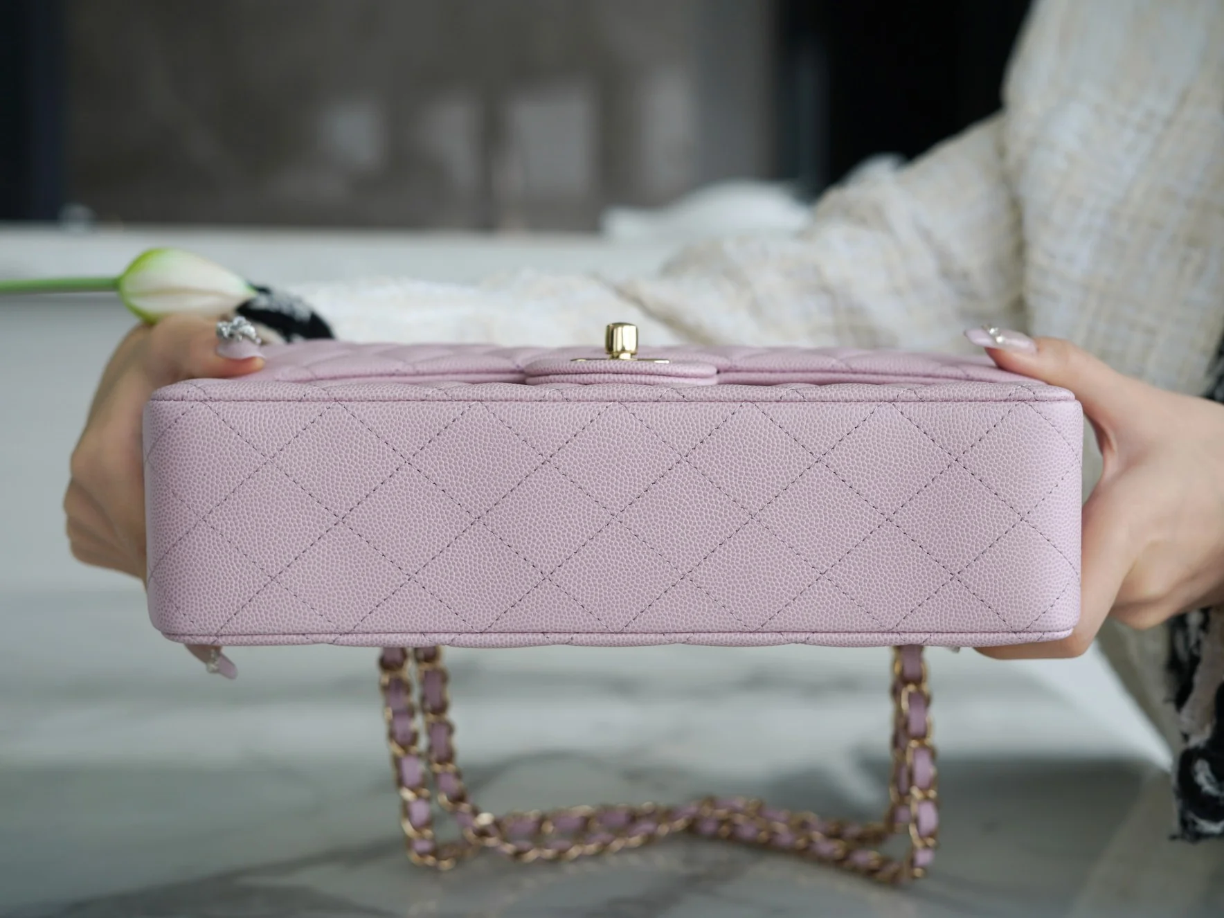 Chanel Classic Flap 25cm - description_image6