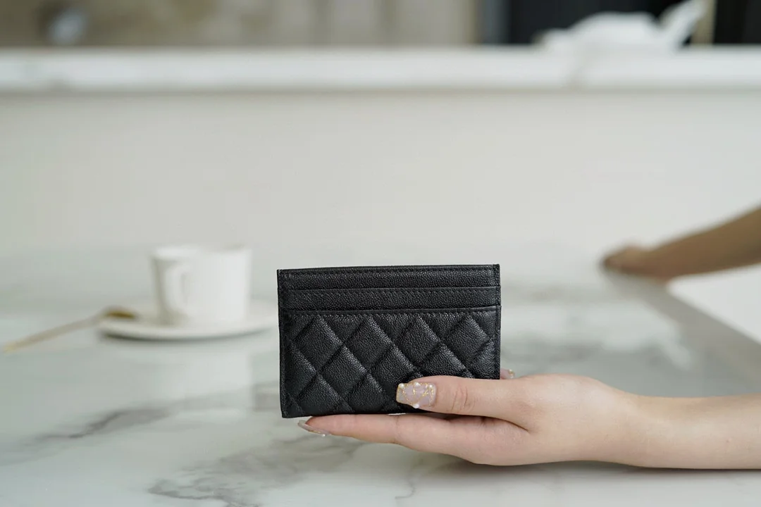 Chanel Boy Card Holder 7.5x11x0.5 cm - description_image3
