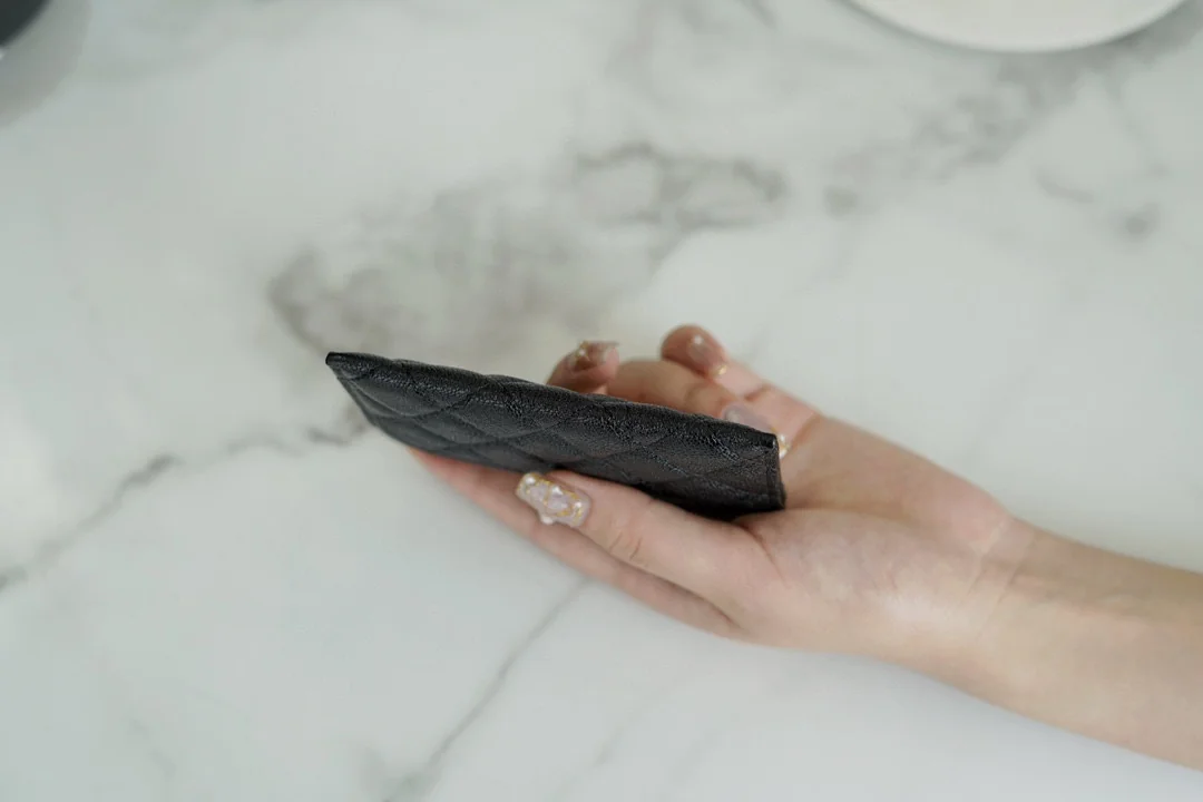 Chanel Boy Card Holder 7.5x11x0.5 cm - description_image4