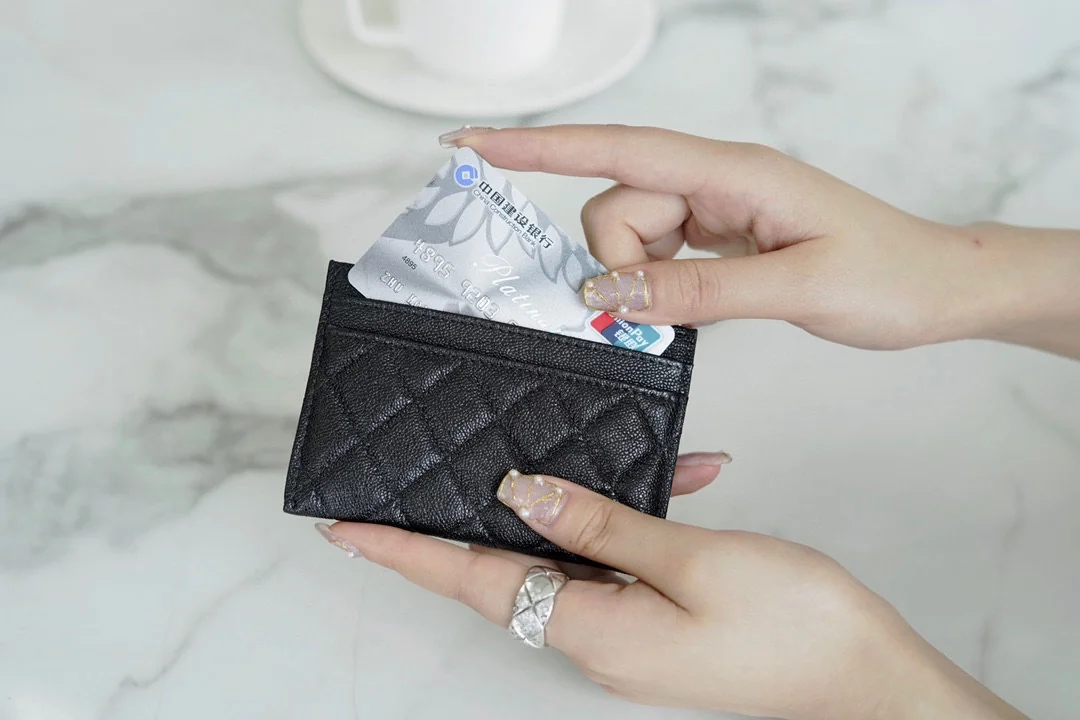 Chanel Boy Card Holder 7.5x11x0.5 cm - description_image9