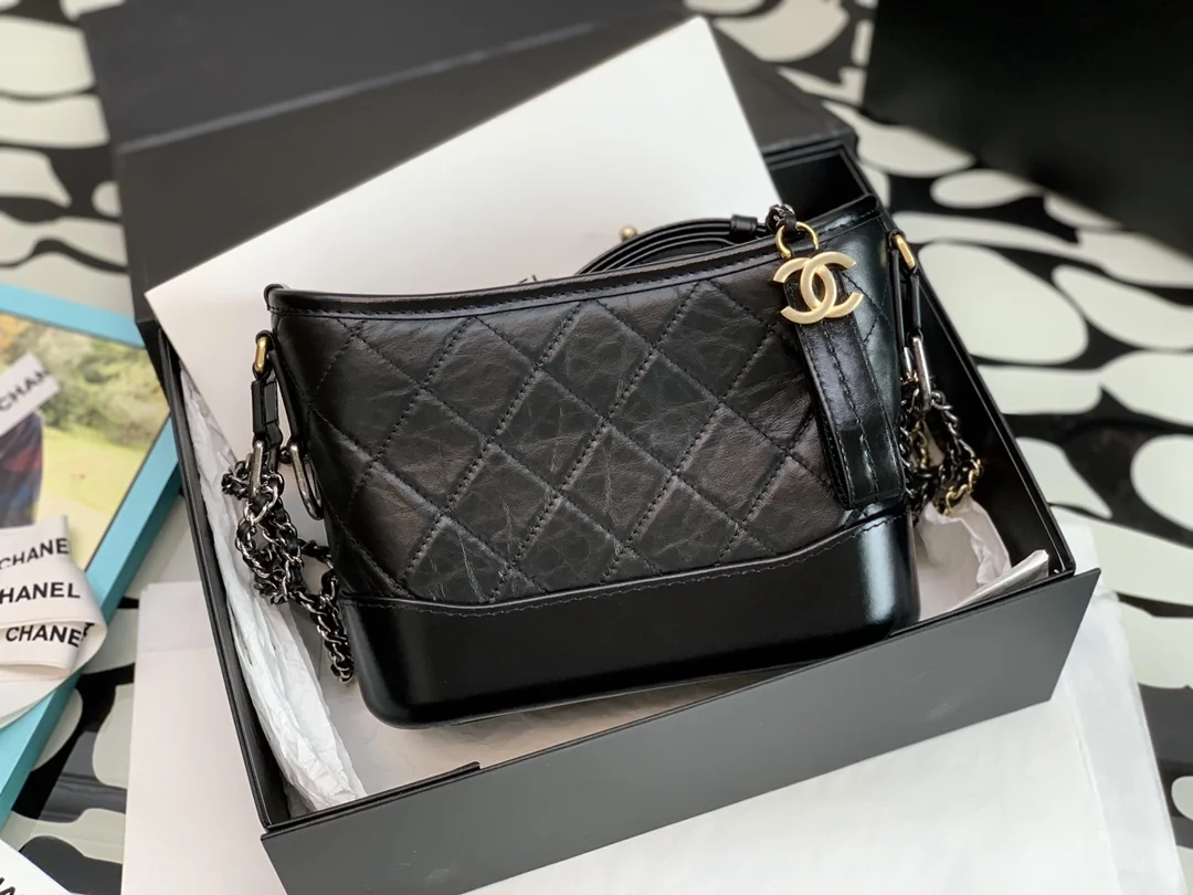 Chanel Gabrielle Bag 20cm - description_image1