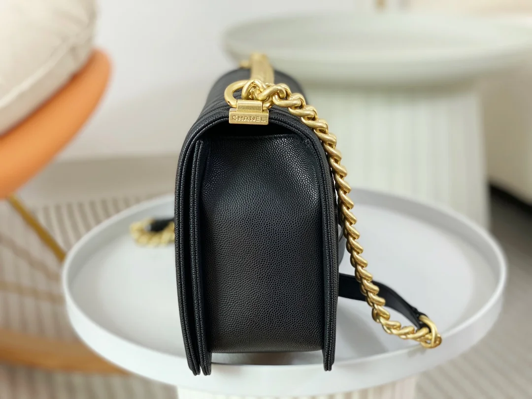 Chanel Boy 92193 28cm - description_image4