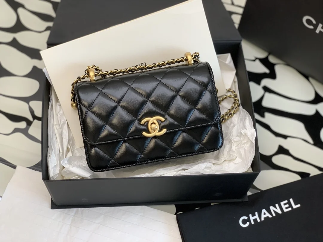 Chanel Boy Double Ball Adjustable Mini Drawstring Bag 19cm - description_image1