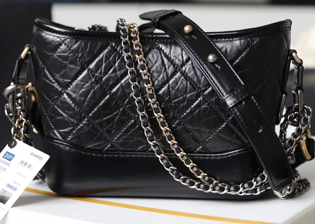 Chanel Gabrielle Hobo Bag Small 15x20x8cm Chanel Gabrielle Hobo Bag Small 15x20x8cm - description_image7