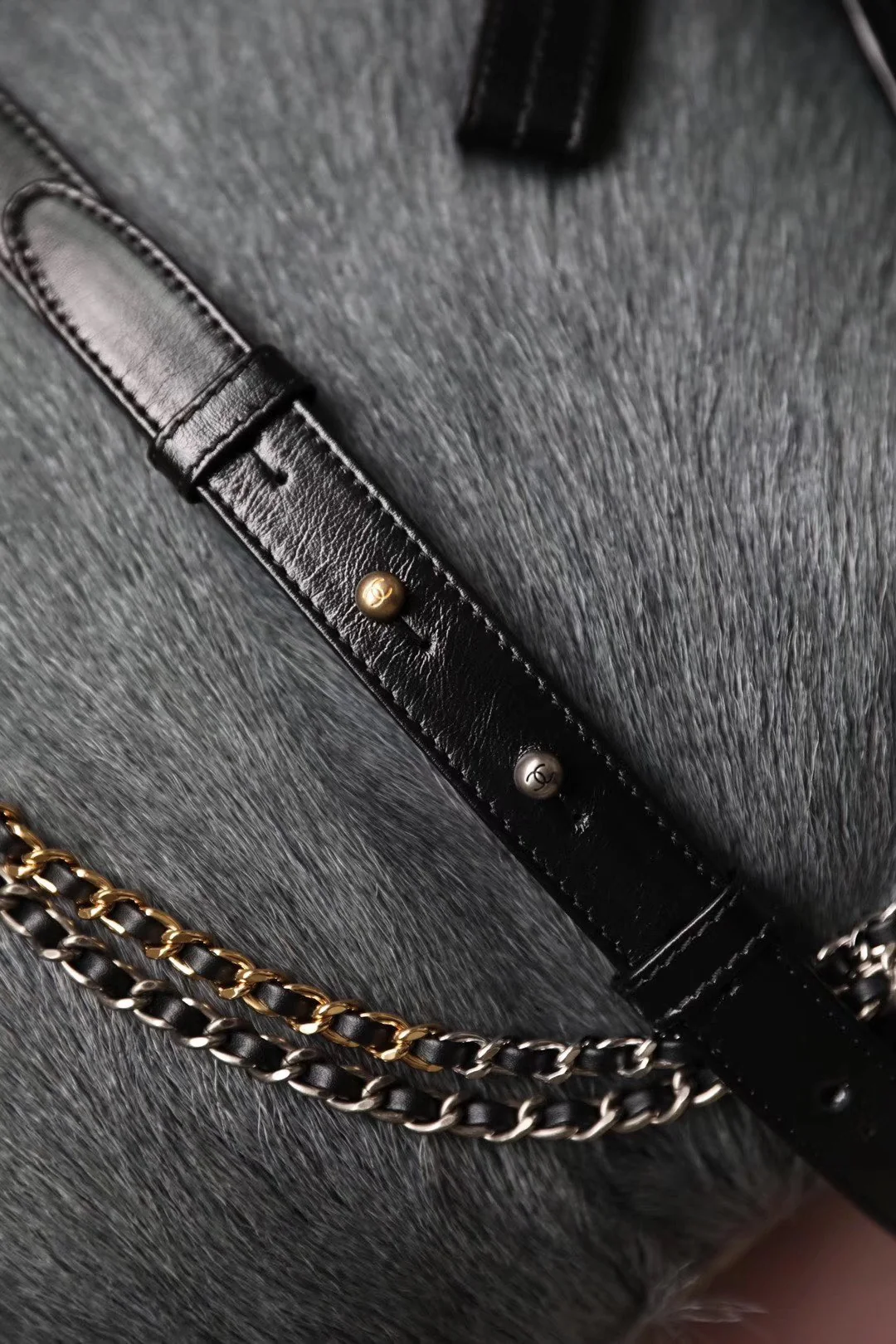 Chanel Gabrielle Hobo Bag Small 15x20x8cm Chanel Gabrielle Hobo Bag Small 15x20x8cm - description_image9