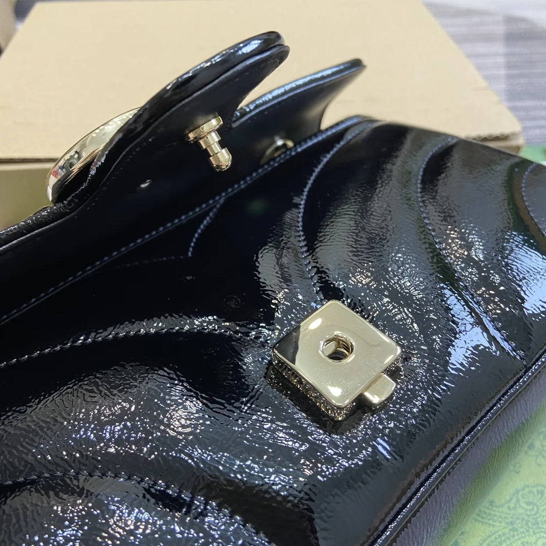 Gucci GG Marmont Small Shoulder Bag 26x15x7 cm - description_image7