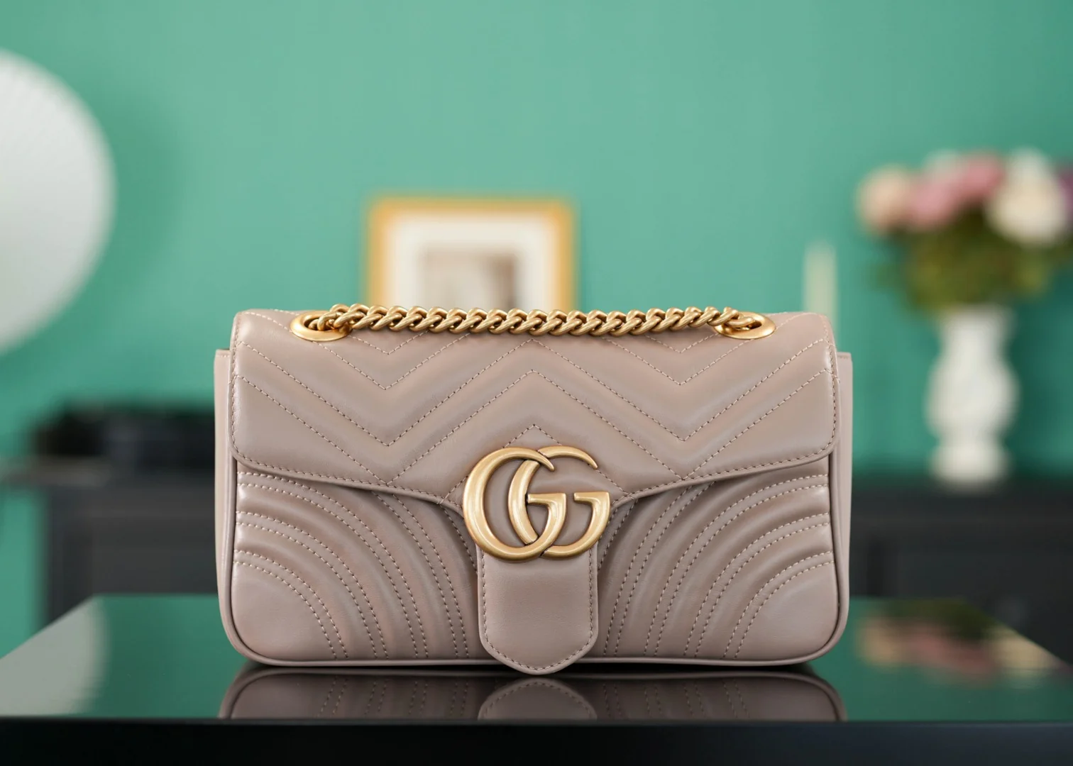 Gucci GG Marmont Shoulder Bag 26x15x7 cm - description_image1