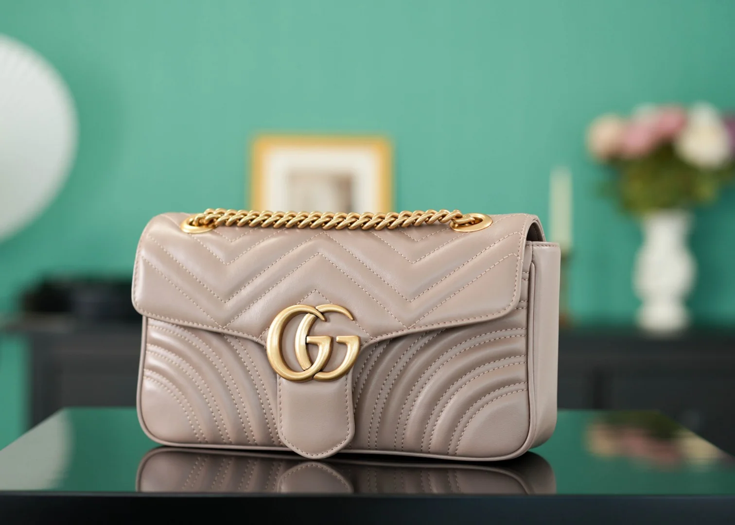 Gucci GG Marmont Shoulder Bag 26x15x7 cm - description_image2