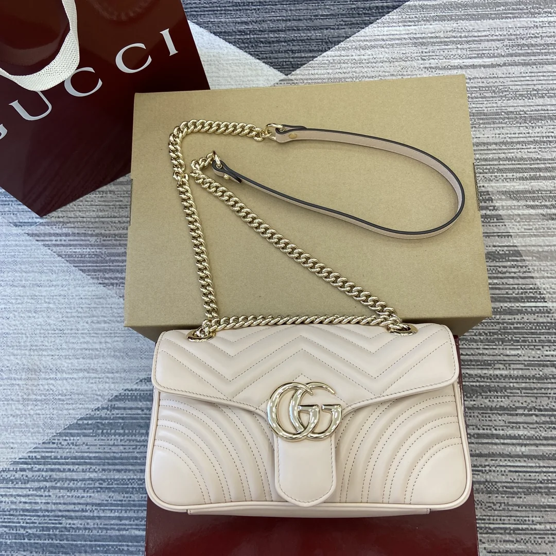 Gucci GG Marmont Quilted Mini Bag 26 x 13 x 6 cm - description_image2