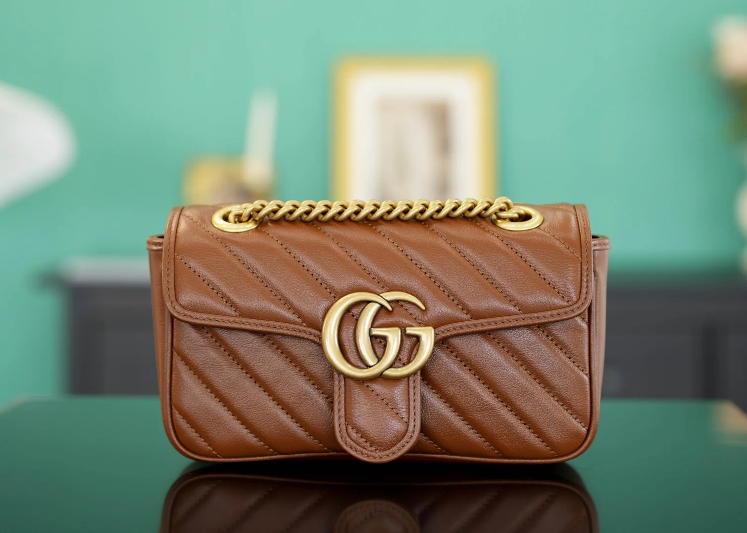 Gucci GG Marmont Classic Shoulder Bag 446744 22x13x6 cm - description_image1