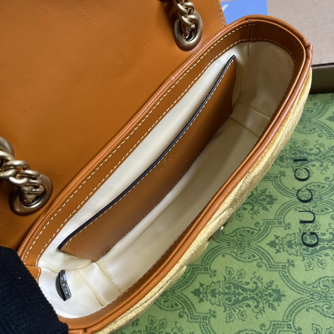 Gucci GG Marmont Mini Shoulder Bag 22x13x6 cm - description_image8