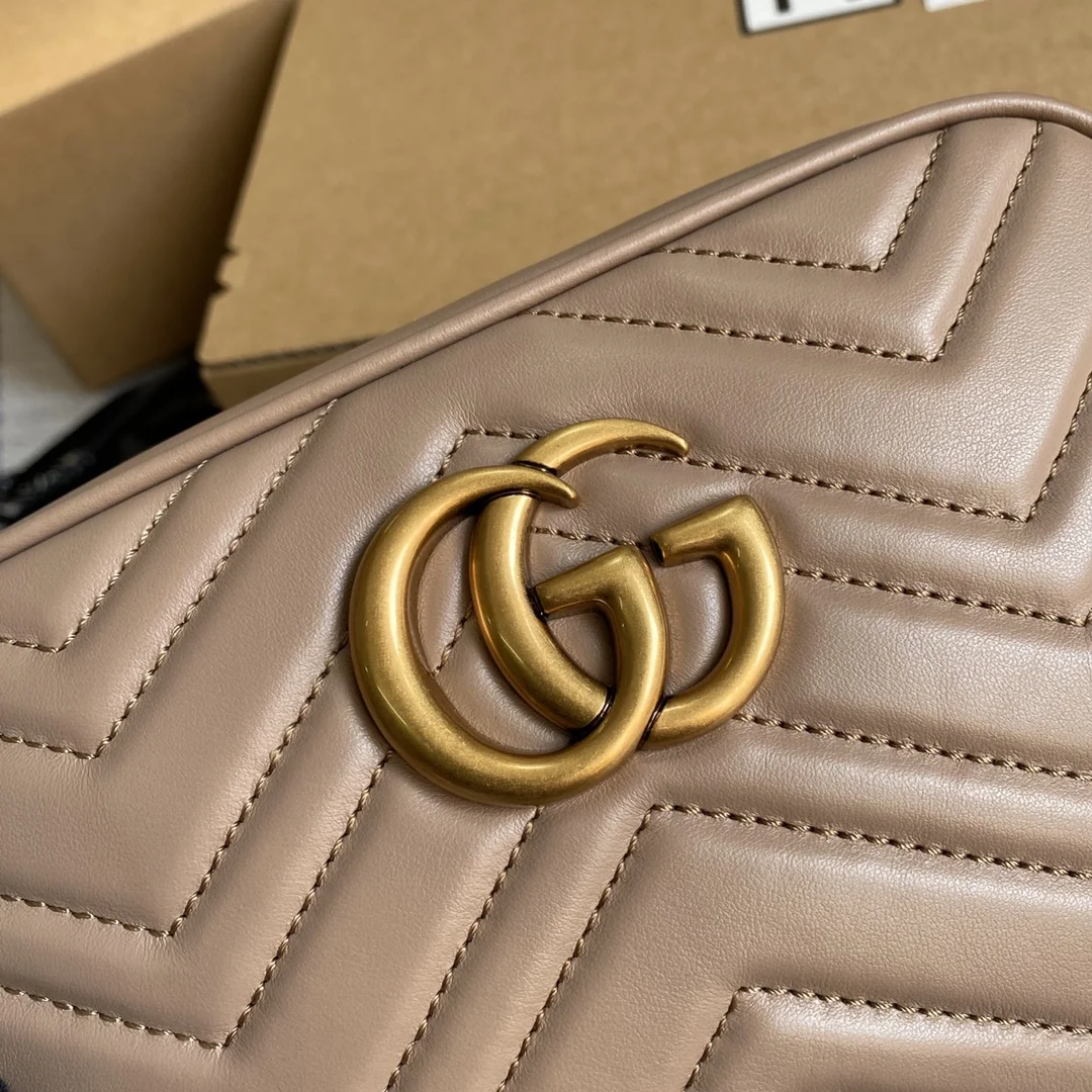 Gucci GG Marmont Camera Bag 447632 24x13x7 cm Gucci GG Marmont Camera Bag 447632 24x13x7 cm - description_image5
