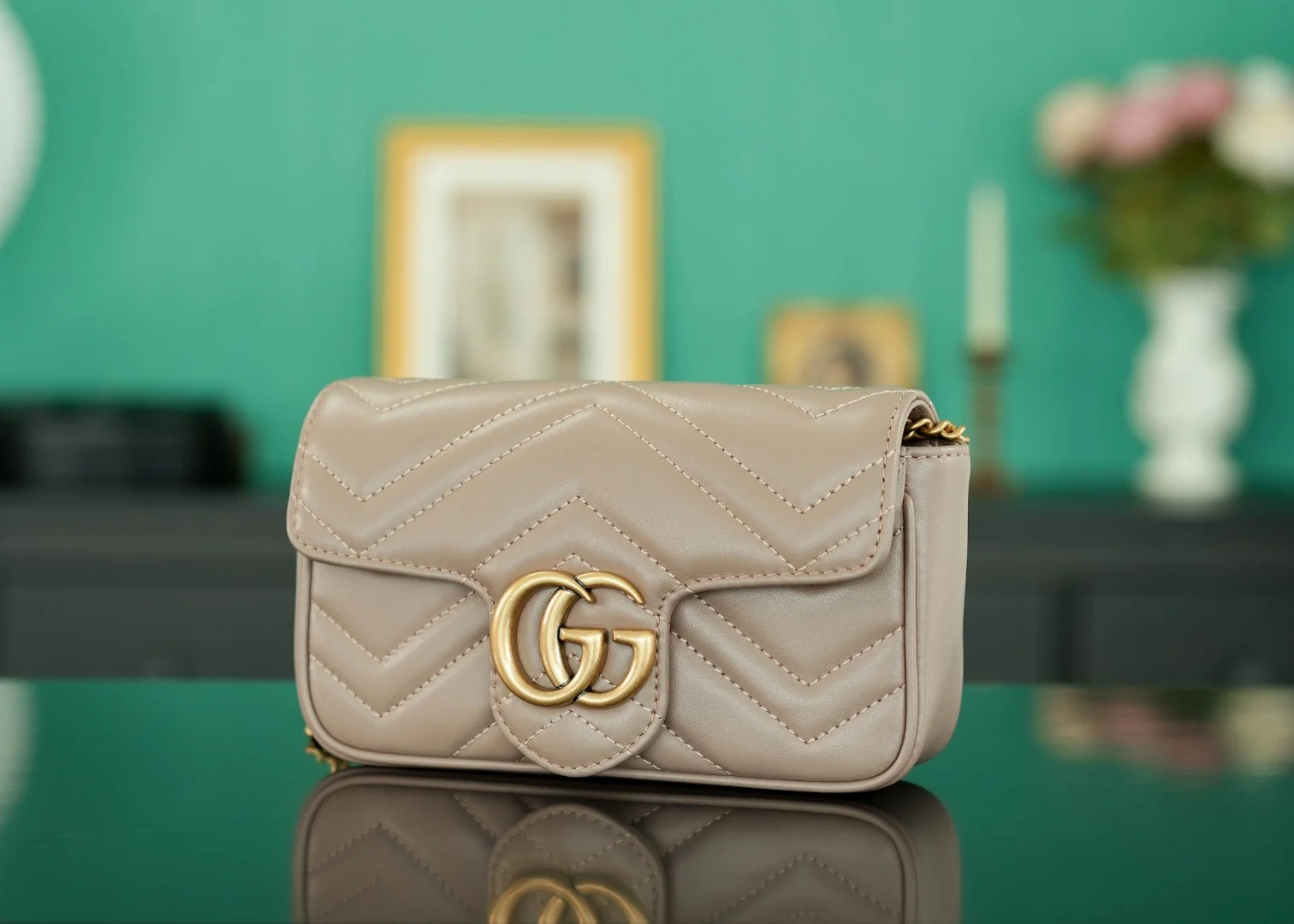 Gucci Marmont Shoulder Bag Classic Mini 16.5x10x5 cm - description_image2