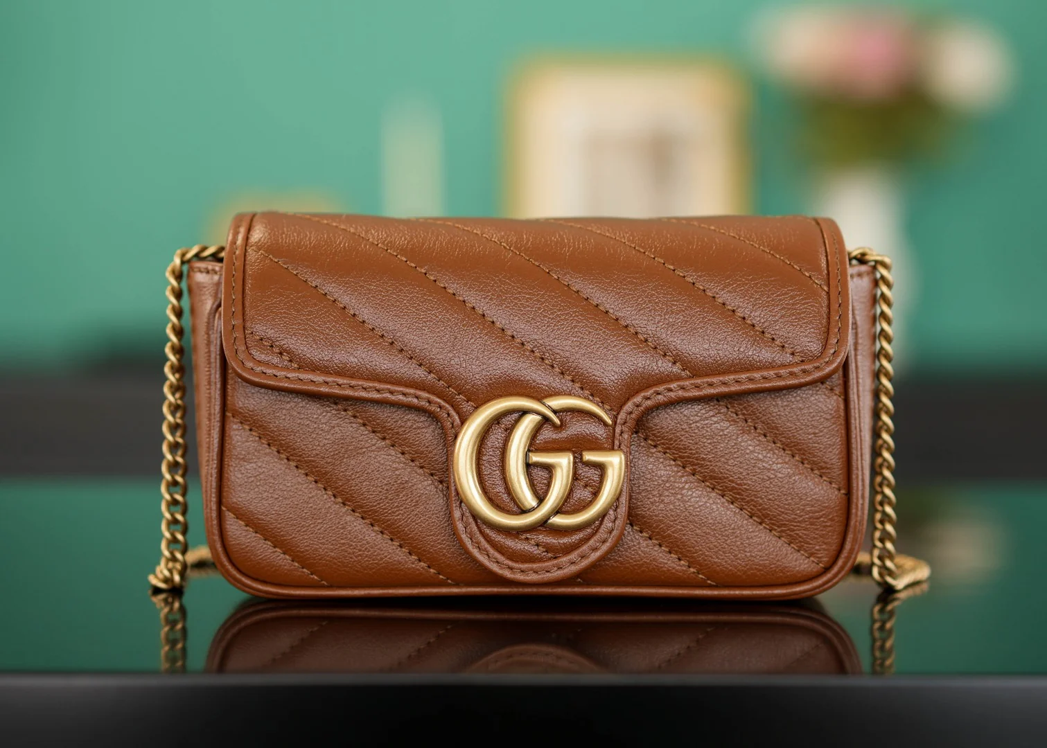 Gucci GG Marmont Shoulder Bag Classic Mini 16.5x10x5 cm - description_image1
