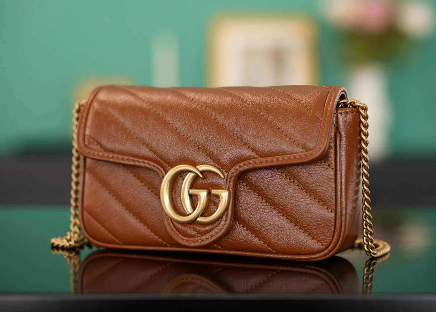 Gucci GG Marmont Shoulder Bag Classic Mini 16.5x10x5 cm - description_image2