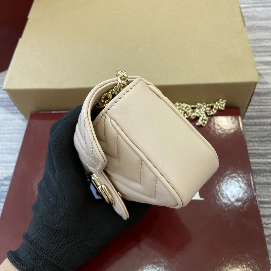 Gucci GG Marmont Super Mini Handbag 16.5x10x4.5cm - description_image7