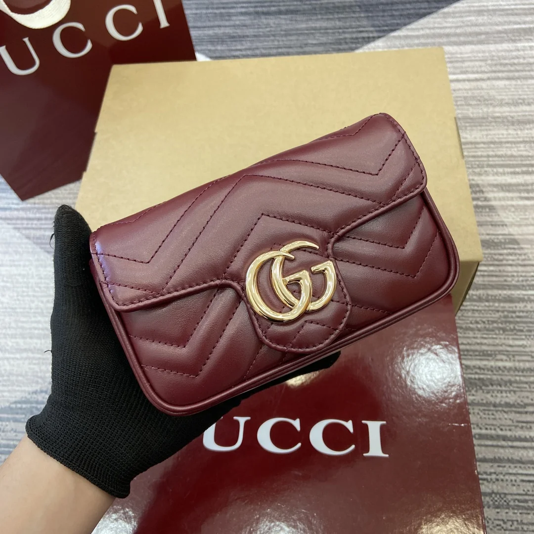 Gucci GG Marmont Super Mini Bag 16.5 x 10 x 4.5 cm - description_image1