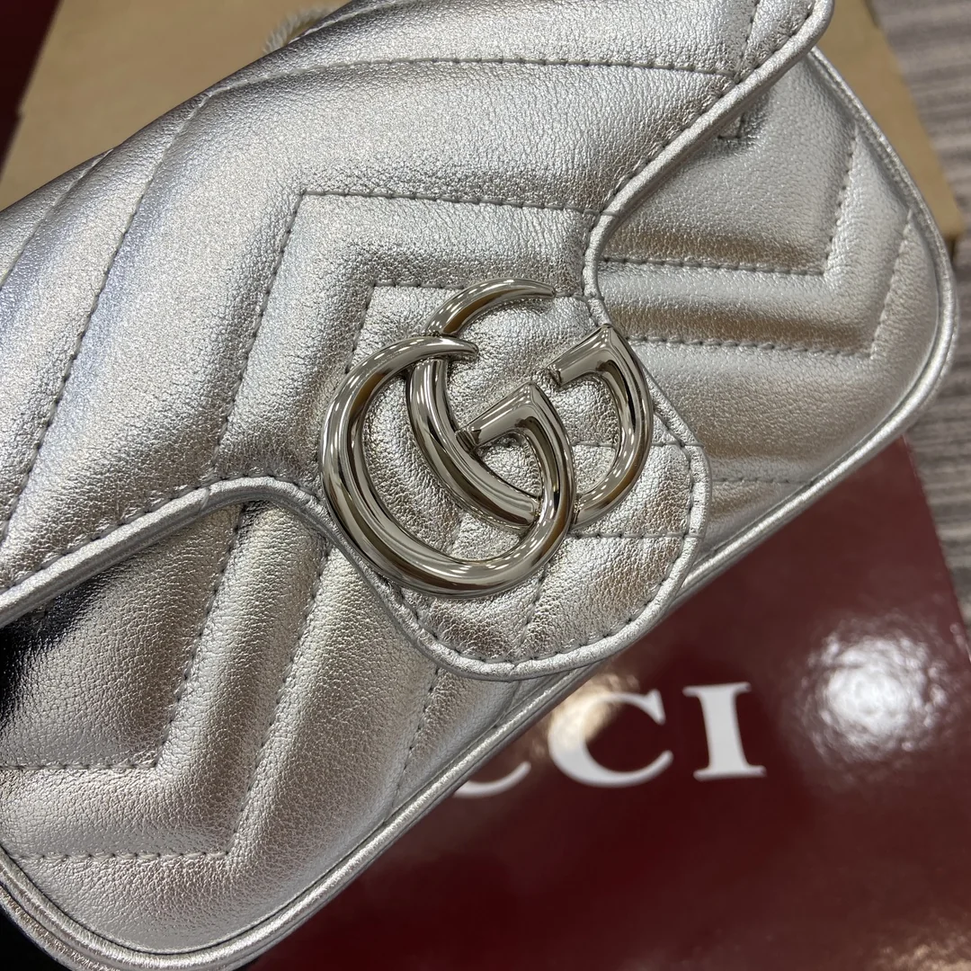 Gucci GG Marmont Super Mini Handbag 16.5 x 10 x 4.5 cm - description_image6