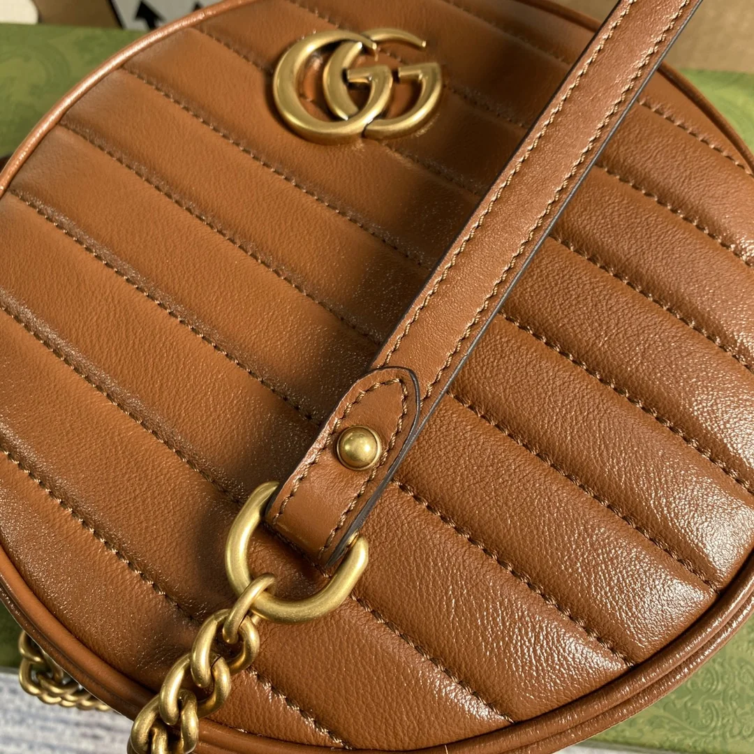 Gucci GG Marmont Round All-Leather Crossbody Bag 18.5x18.5x4.5 cm - description_image8