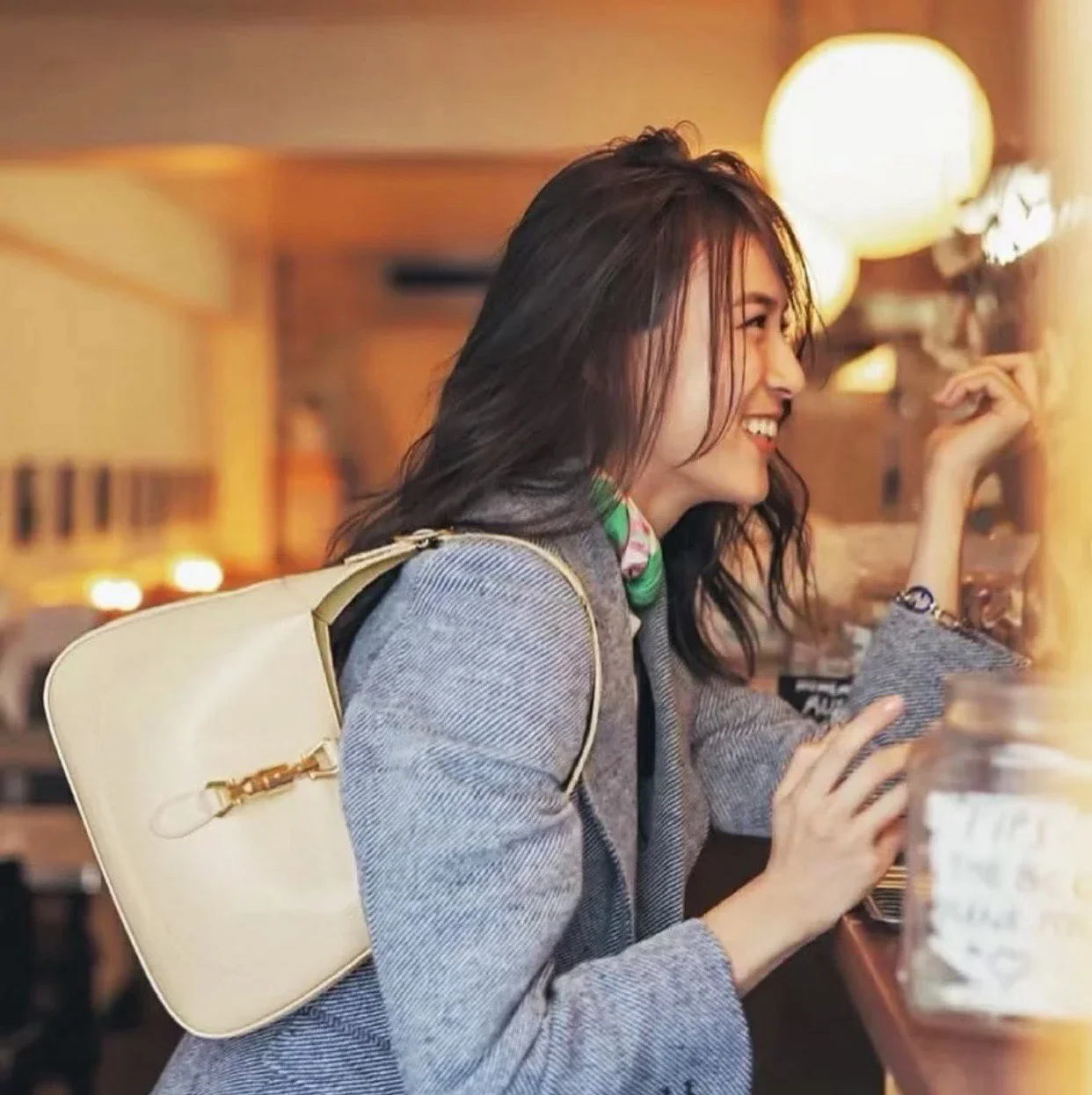 Gucci Jackie 1961 Small Leather Shoulder Bag 28x19x4.5 cm - image1