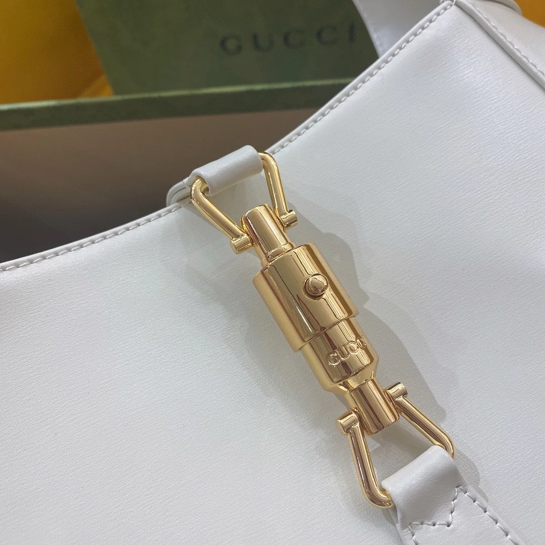 Gucci Jackie 1961 Small Leather Shoulder Bag 28x19x4.5 cm - image4