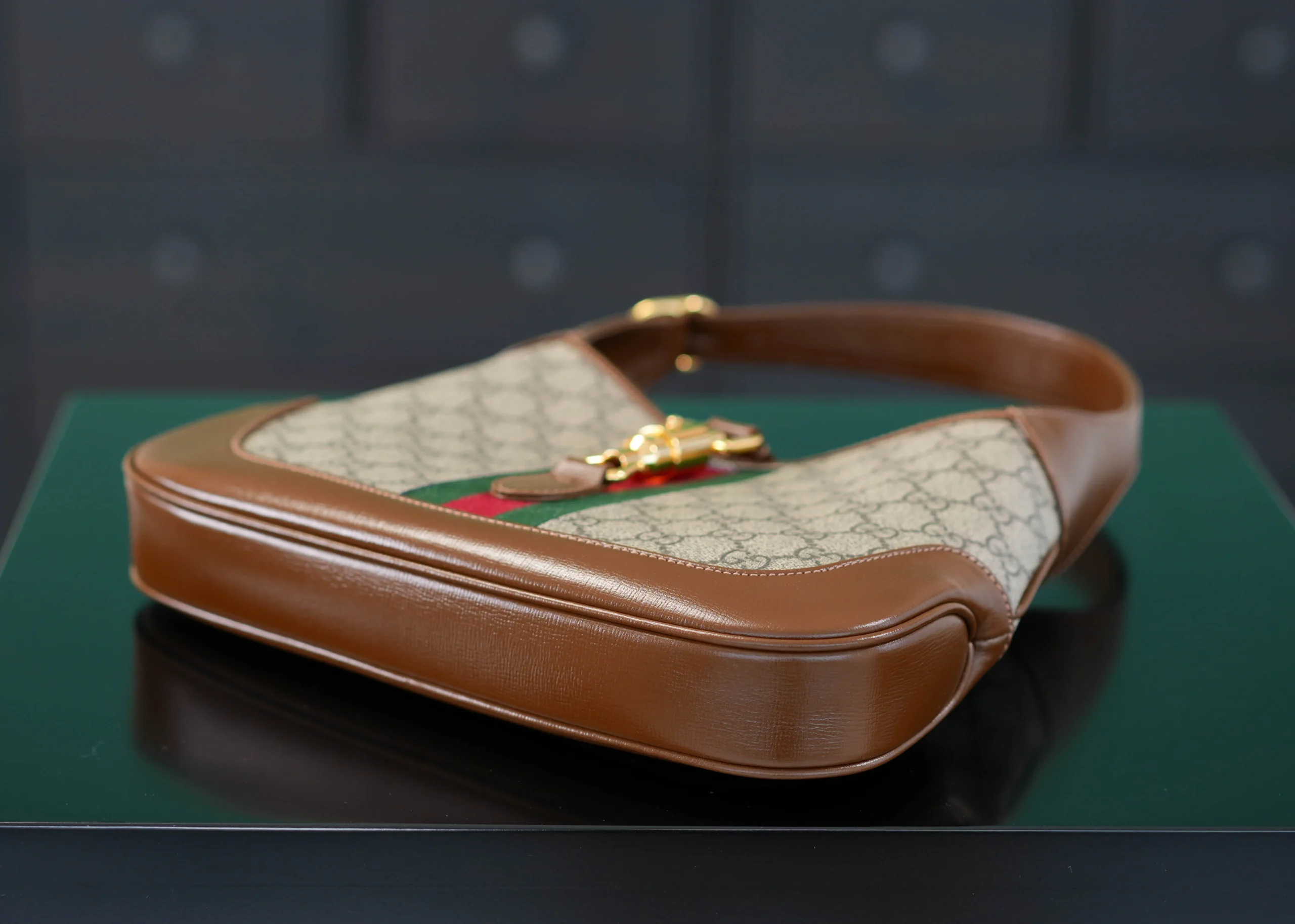 Gucci Jackie 1961 Small Handbag 28x19x4.5 cm - image5