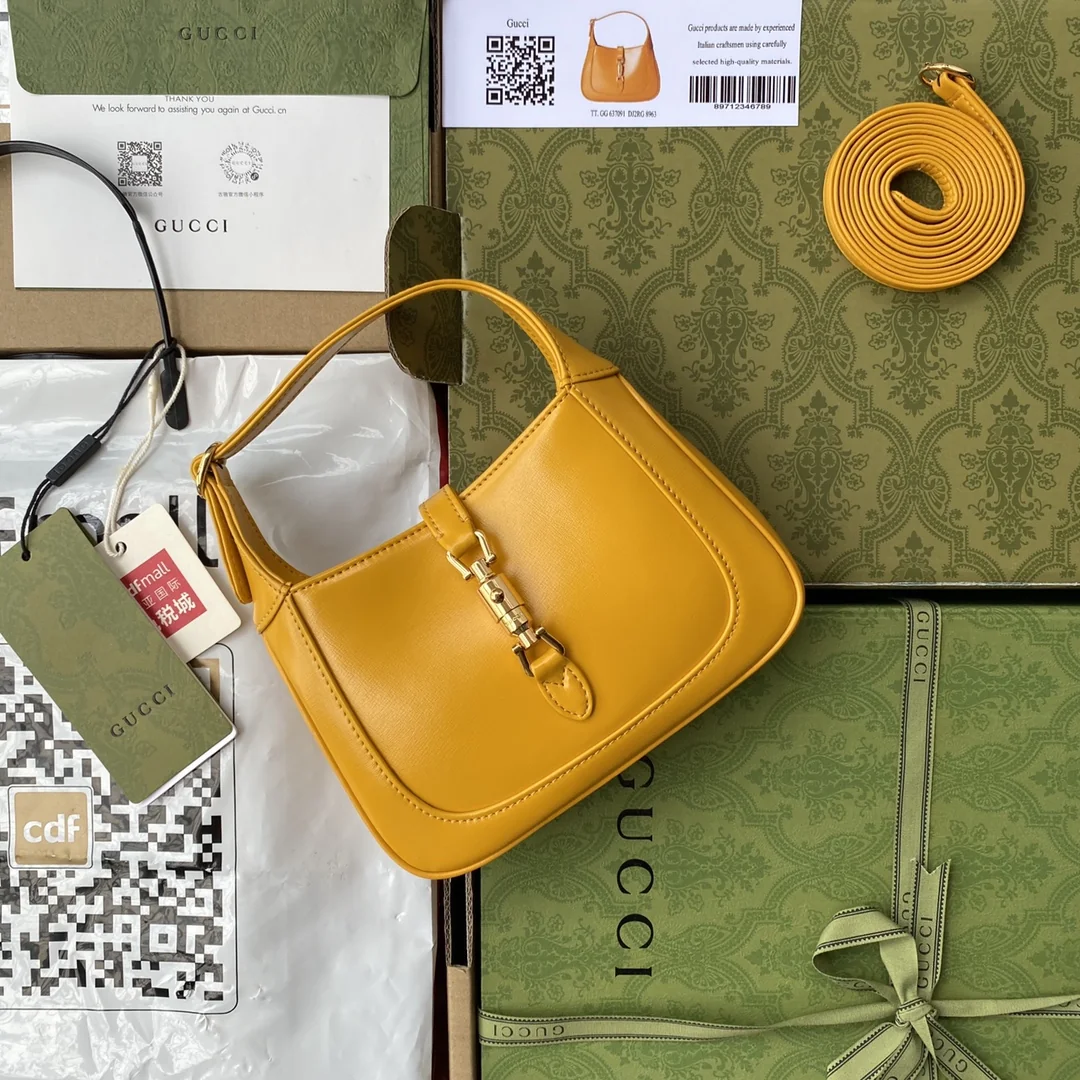 Gucci Jackie 1961 Mini Shoulder Bag 19 x 13 x 3 cm - image1