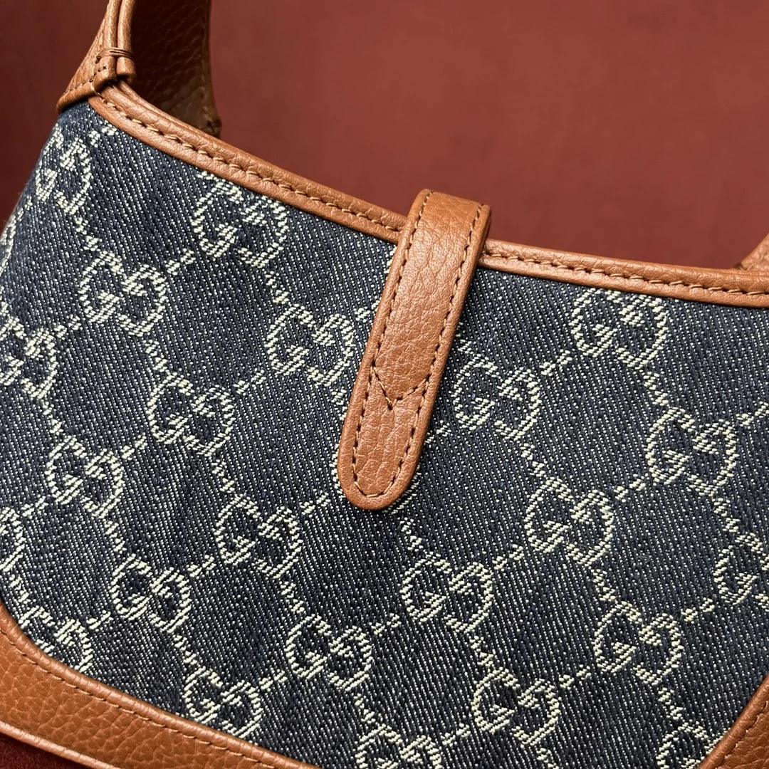 Gucci Jackie 637092 19x13x3 cm - image4