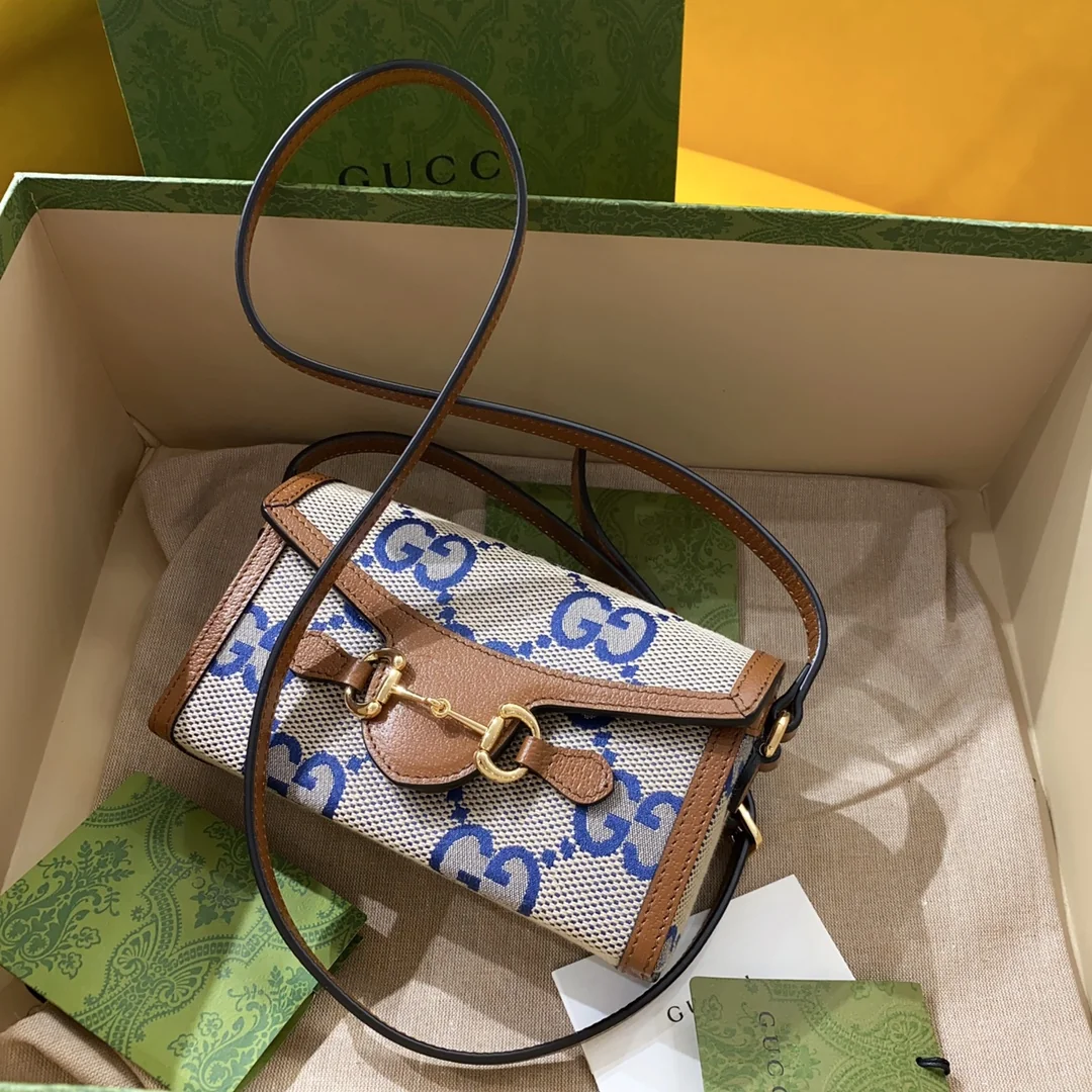 Gucci GG Horsebit 1955 Horizontal Shoulder Bag 18x12x5 cm - image1