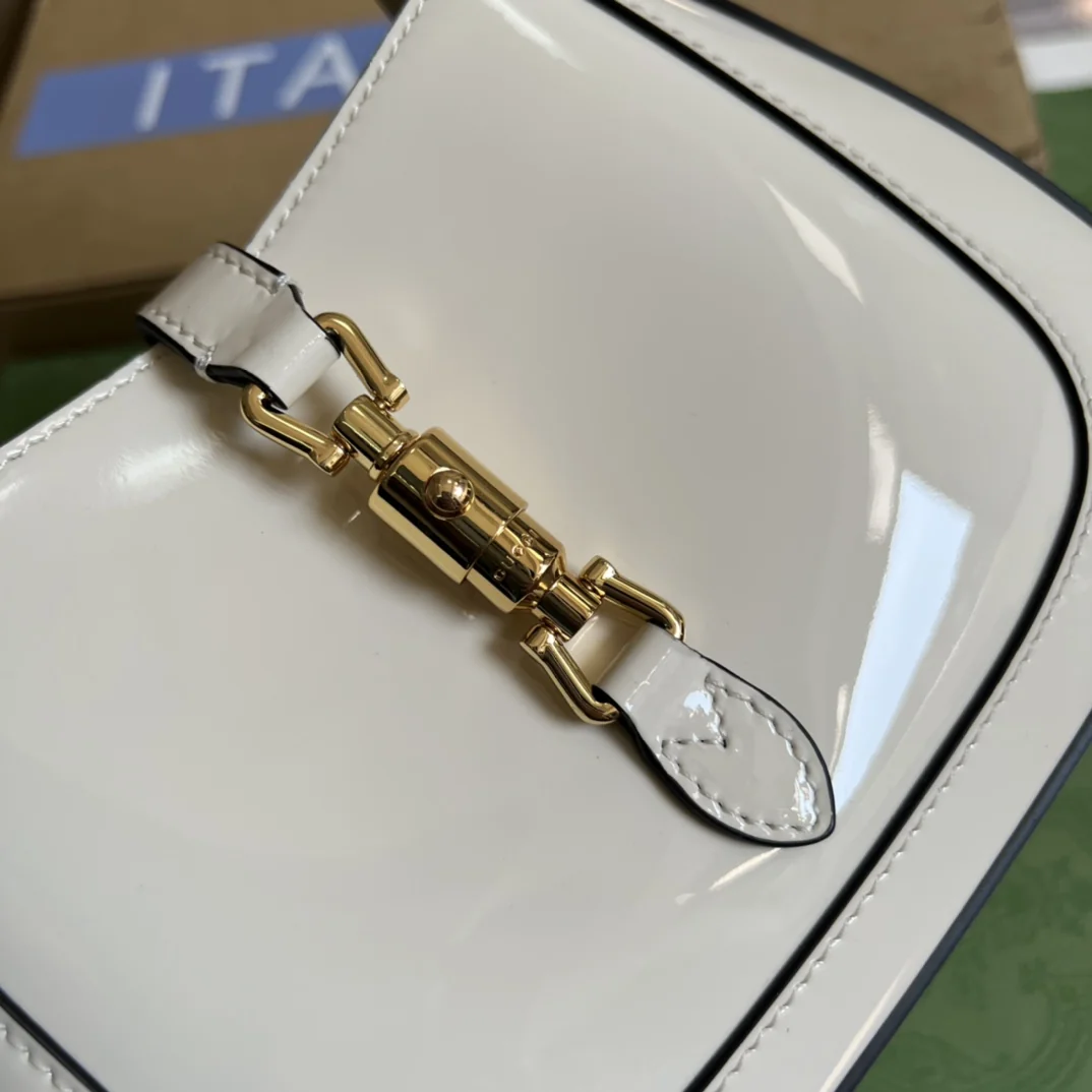 Gucci Jackie 1961 Mini Shoulder Bag 19x13x3 cm - image5