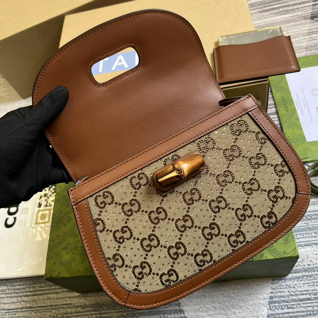 Gucci Bamboo 1947 Small Top Handle Bag 21x15x7cm - image7