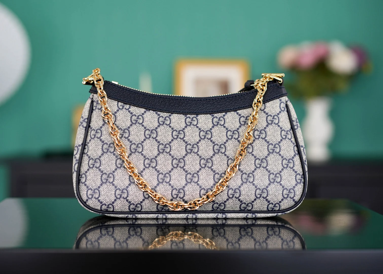 Gucci Ophidia Small Shoulder Bag with Strawberry Charm 25x15x6 cm - image6