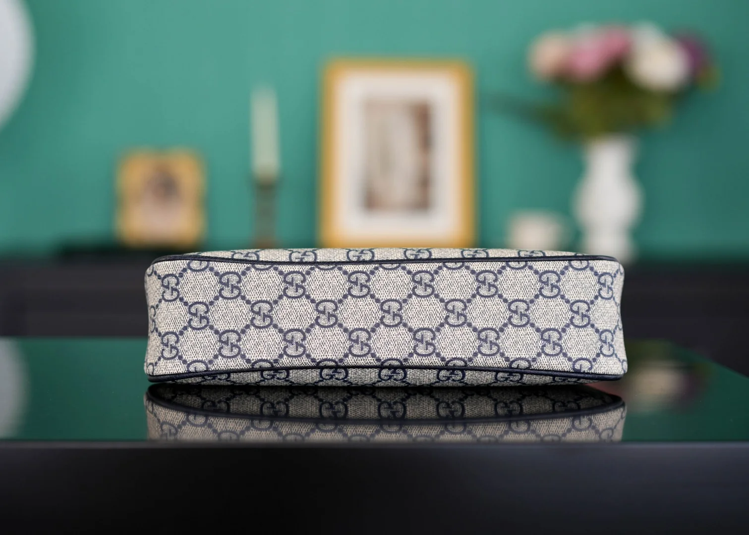 Gucci Ophidia Small Shoulder Bag with Strawberry Charm 25x15x6 cm - image7