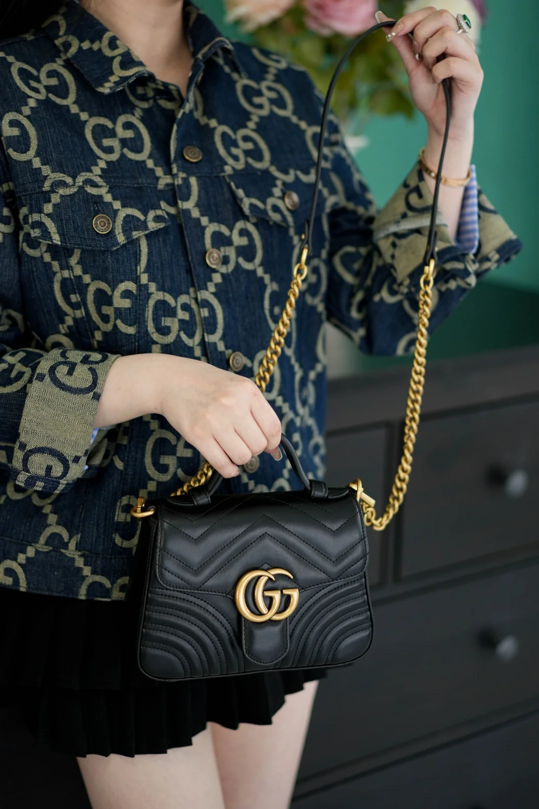 Gucci Marmont Quilted Top Handle Messenger Bag 21cm - description_image5