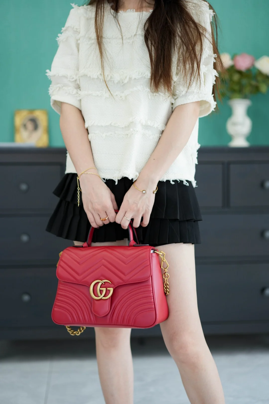 Gucci Marmont Quilted Top Handle Messenger Bag 27cm - description_image1