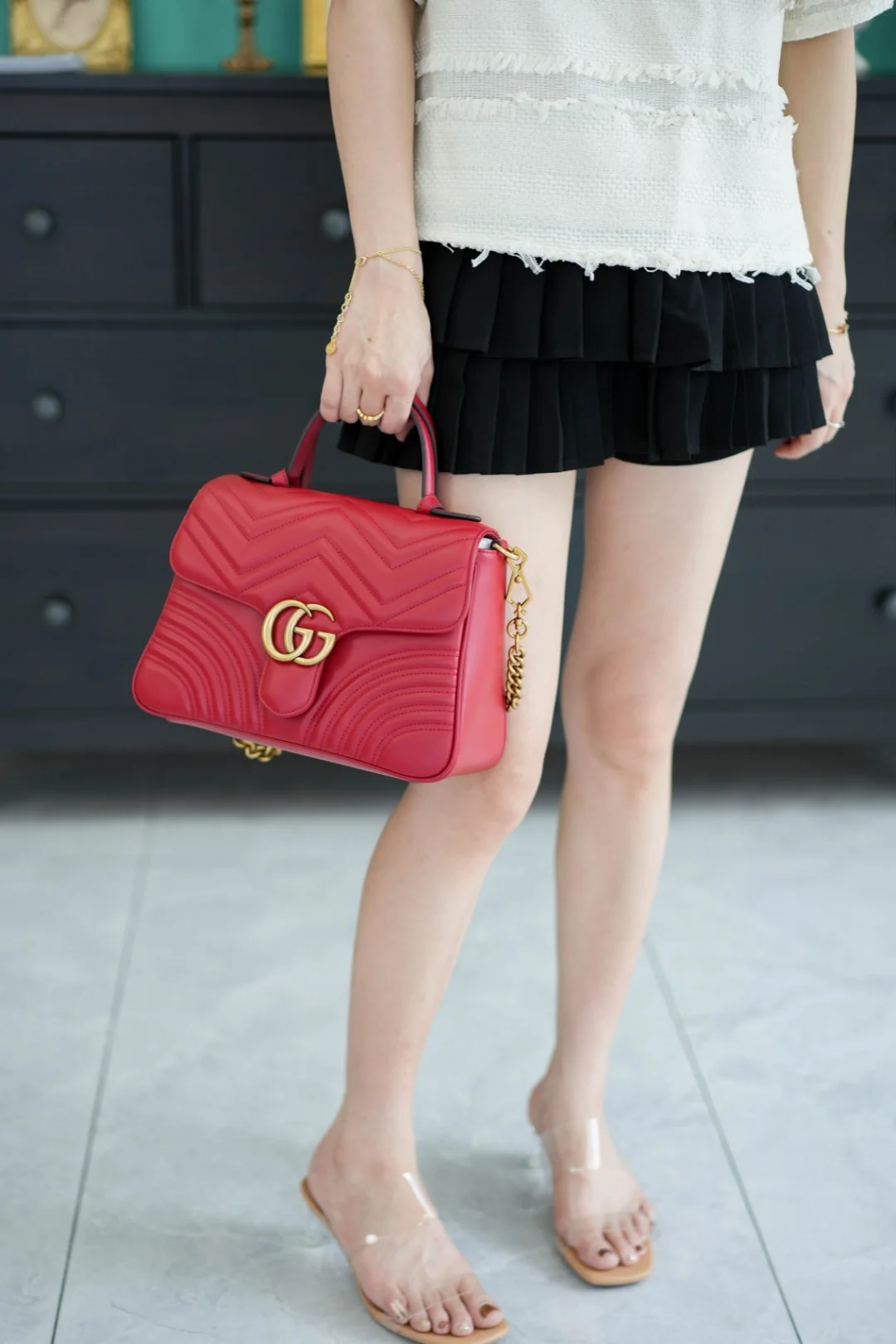 Gucci Marmont Quilted Top Handle Messenger Bag 27cm - description_image2