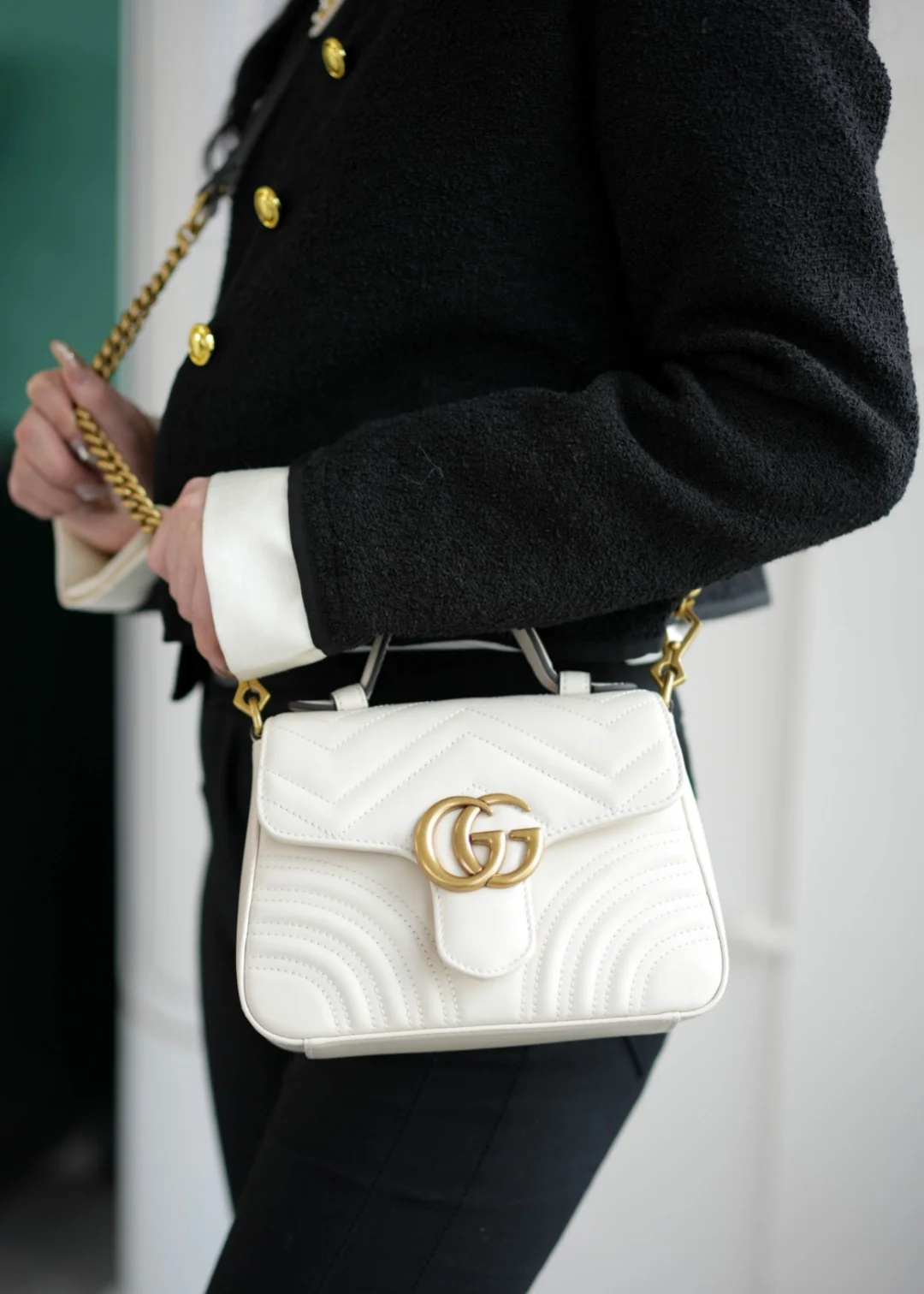 Gucci Marmont Quilted Top Handle Messenger Bag 21cm Gucci Marmont Quilted Top Handle Messenger Bag 21cm - description_image3