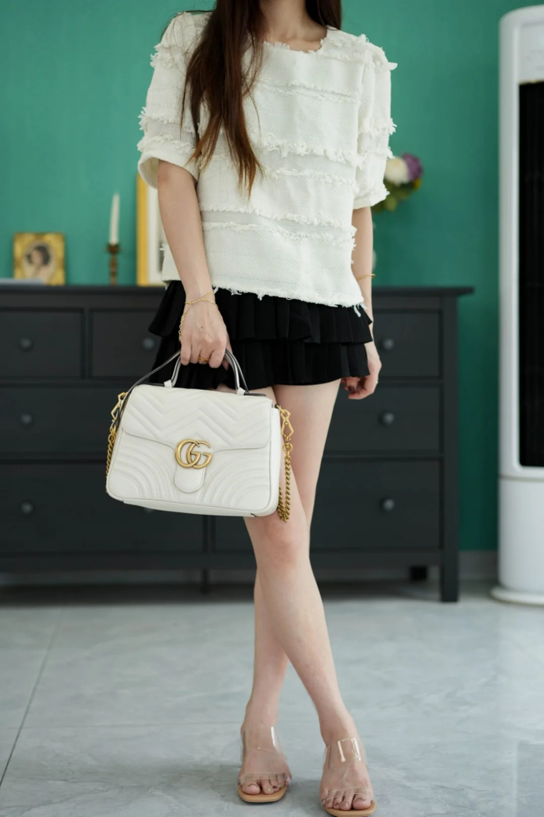 Gucci GG Marmont Quilted Top-Handle Messenger Bag 27cm - description_image8