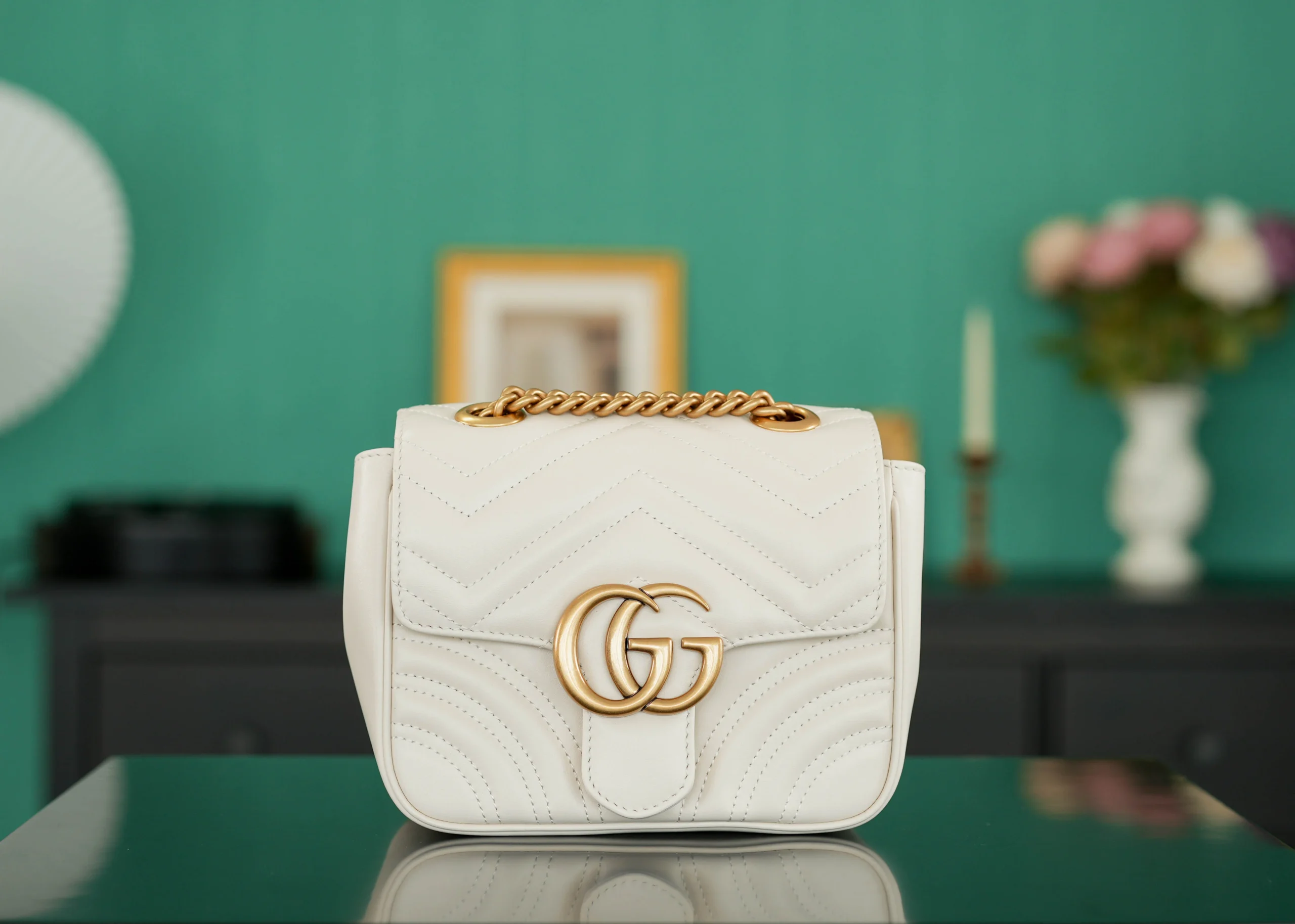 Gucci GG Marmont Quilted Mini Shoulder Bag Boxy Square Design 18x15x8 cm - description_image1