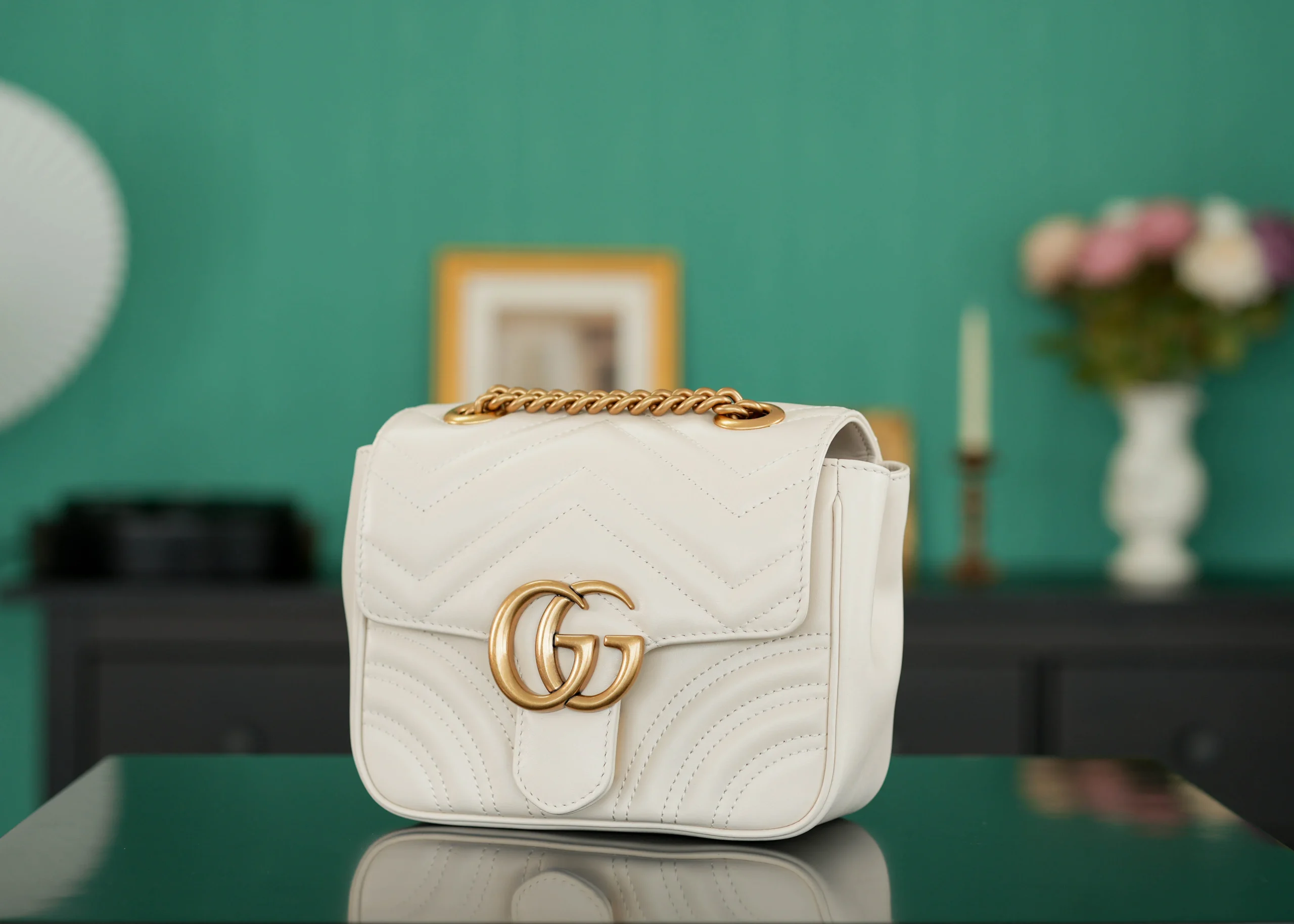 Gucci GG Marmont Quilted Mini Shoulder Bag Boxy Square Design 18x15x8 cm - description_image2