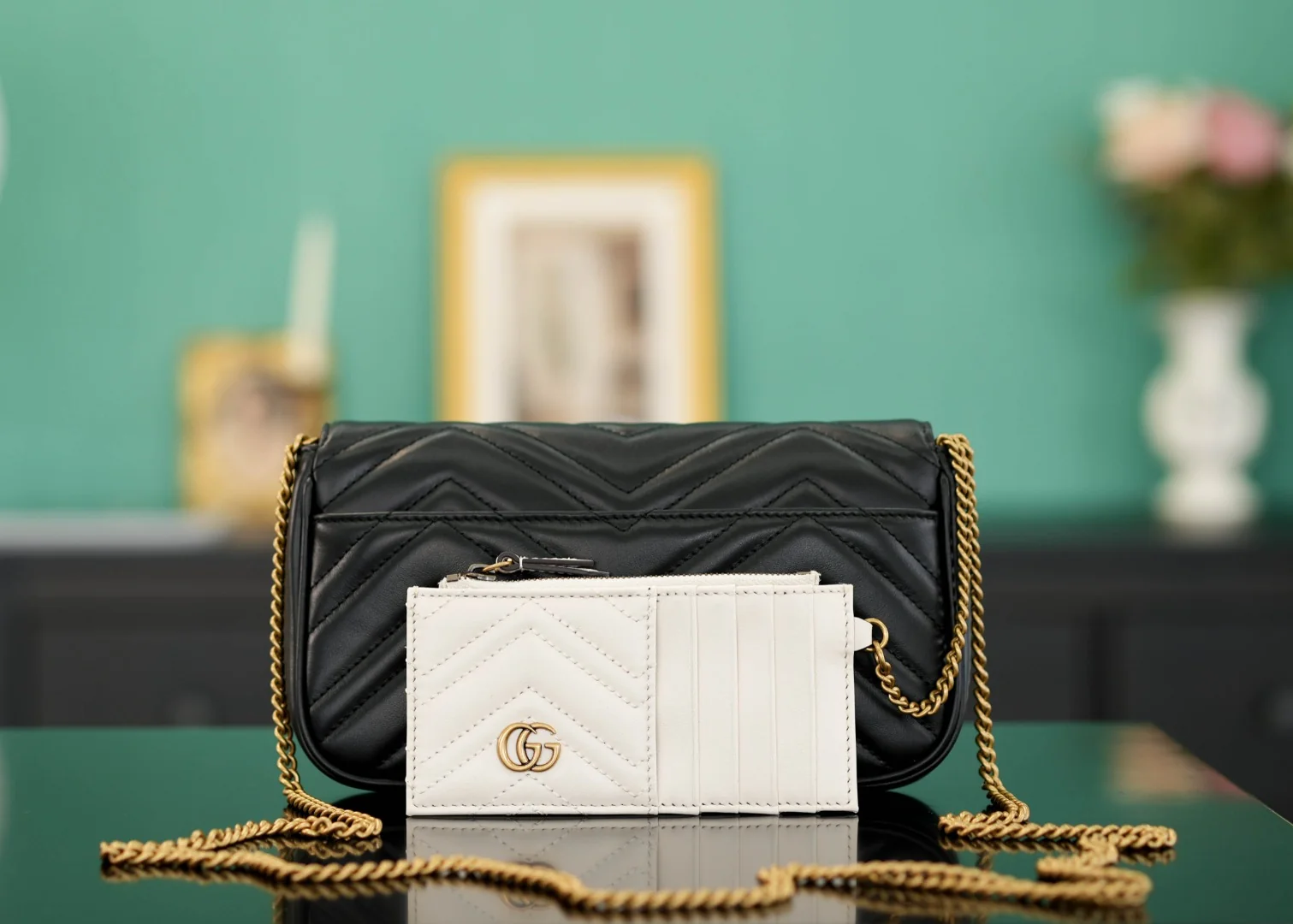 Gucci GG Marmont Chain Shoulder Bag with Card Holder 751526 21x12x5 cm - description_image6