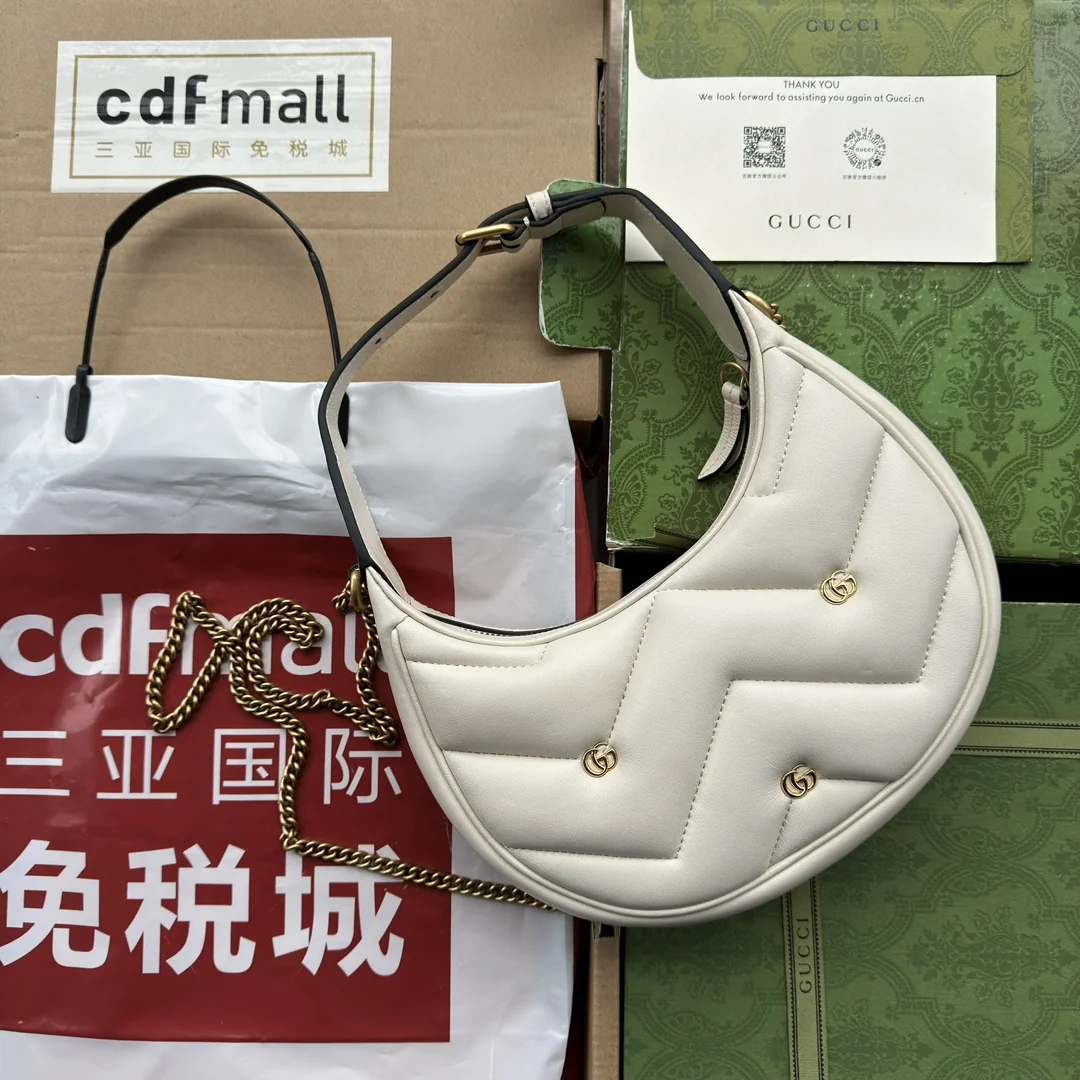 Gucci GG Marmont Half-Moon Mini Bag 21x16x5 cm Gucci GG Marmont Half-Moon Mini Bag 21x16x5 cm - description_image2