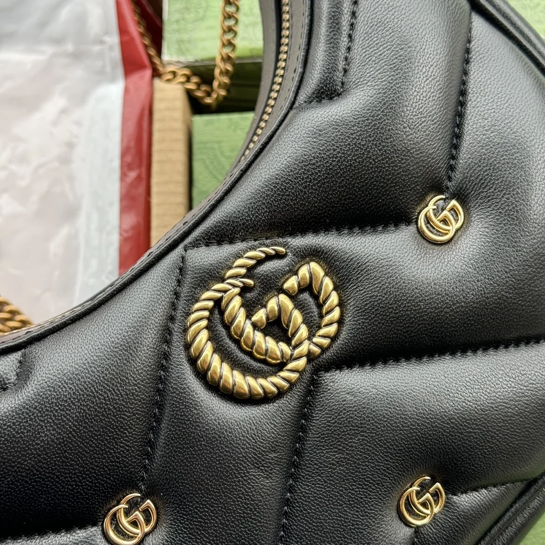 Gucci GG Marmont Half Moon Mini Bag 21x16x5 cm - description_image6