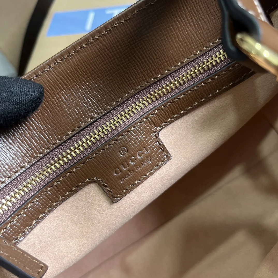 Gucci Jackie 1961 Small Tote Bag 15 x 24 x 11 cm - image9