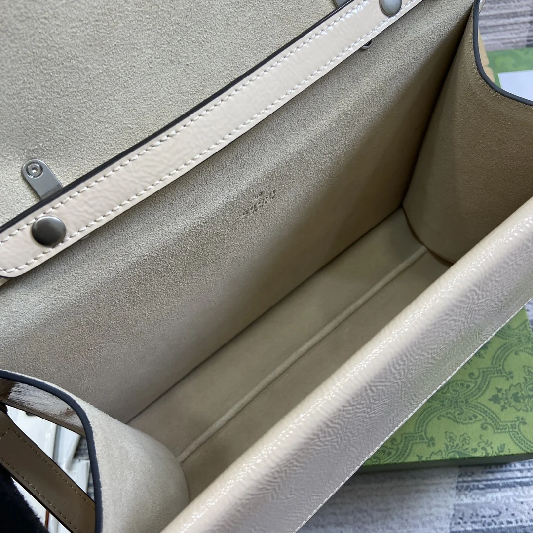 Gucci Dionysus 797 White Patent Leather 10.5cm 29x20x10.5 cm Gucci Dionysus 797 White Patent Leather 10.5cm 29x20x10.5 cm - image8