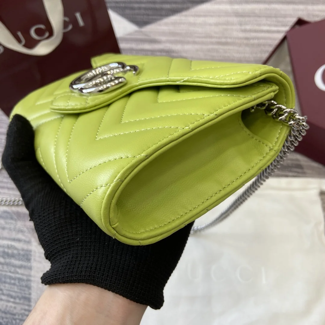 Gucci GG Marmont Quilted Chain Wallet 20 x 12 x 4 cm - description_image5