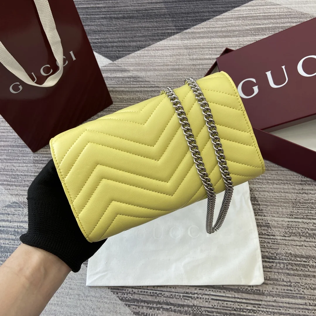 Gucci GG Marmont Chain Wallet 20 x 12 x 4 cm - description_image2